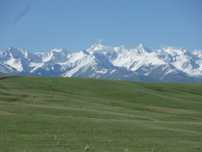 Kirgisistan, Berge und Grün