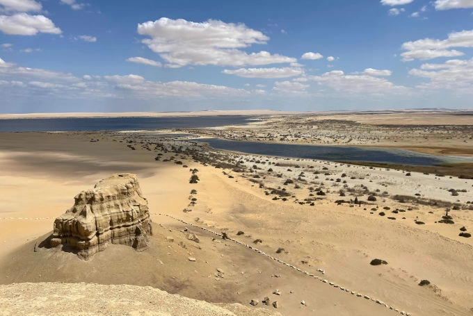 Bild: unsplash Seen und Wüstenlandschaft im Naturschutzgebiet Wadi El Rayan in der Fayoum-Oase, Ägypten