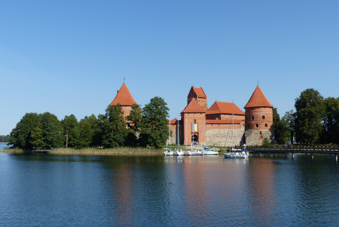 Hier sehen Sie die Burg Traika, die einzige Wasserburg in Osteuropa.