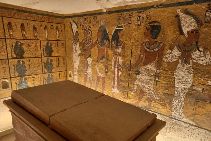 Bemalte Grabkammer von Tutanchamun im Tal der Könige in Luxor, Ägypten