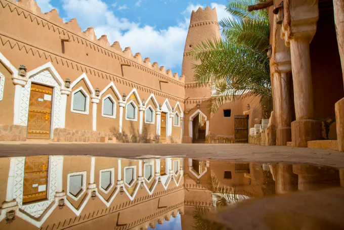 Historisches Lehmadorf Ushaiqer Heritage Village in Riad, Saudi-Arabien.